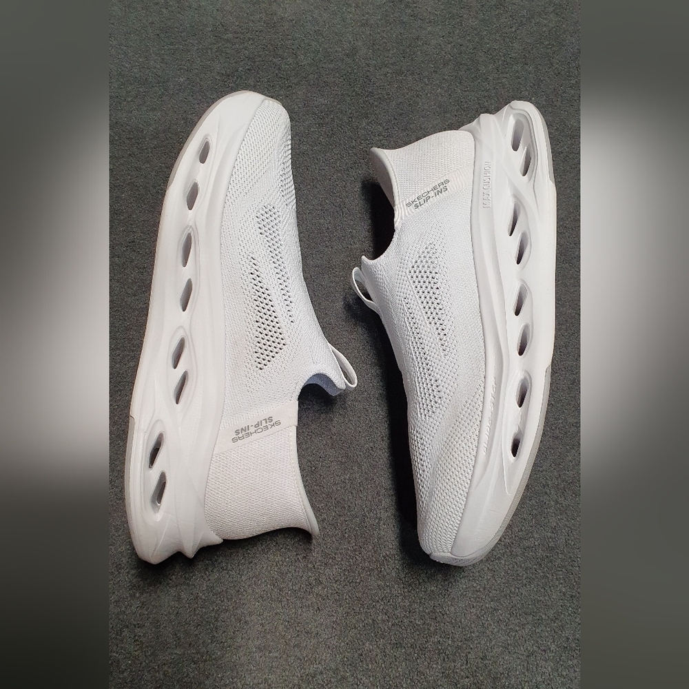 Skechers Hands Free Slip-ins: Max Cushioning Elite 2.0 - White Size Men 10 - Picture 3 of 6